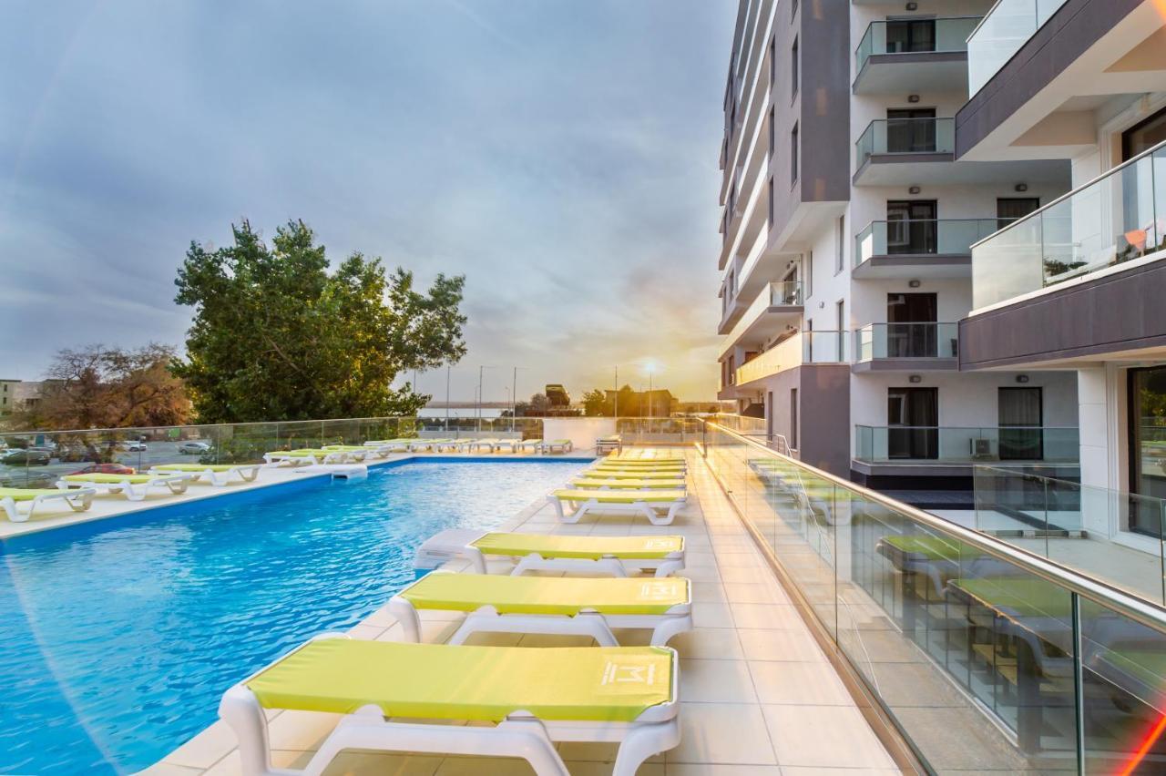 Miramare Residence Aparthotel Navodari Luaran gambar